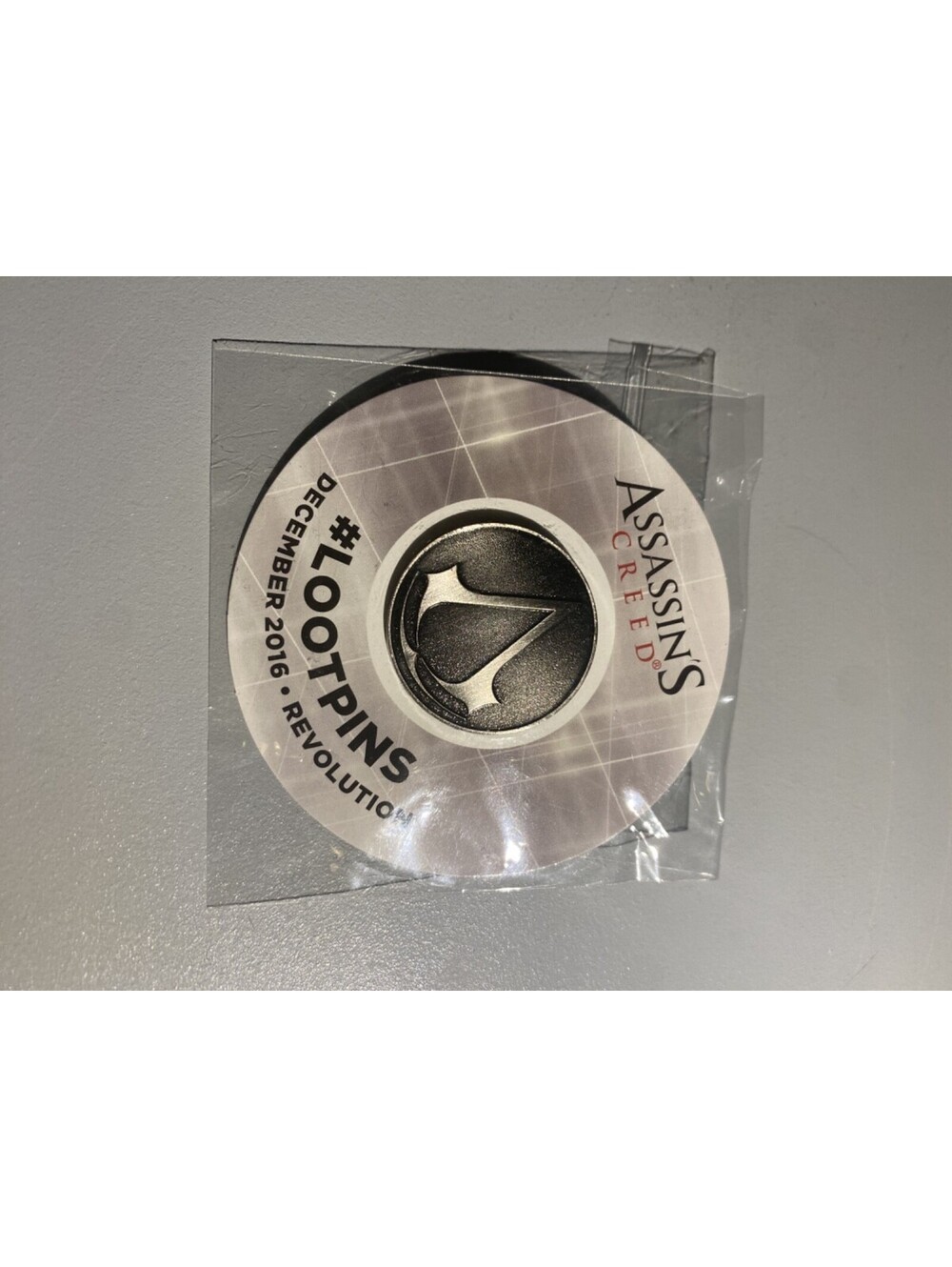 Loot Crate December 2016 Revolution Assassin's Creed Loot Pin Lapel